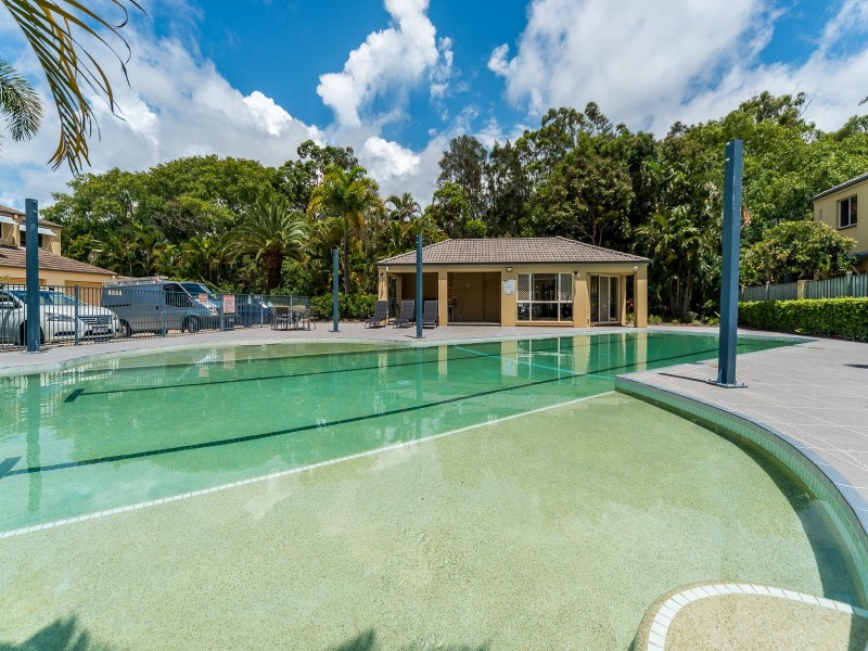 74/88-98 Limetree Parade, Runaway Bay QLD 4216