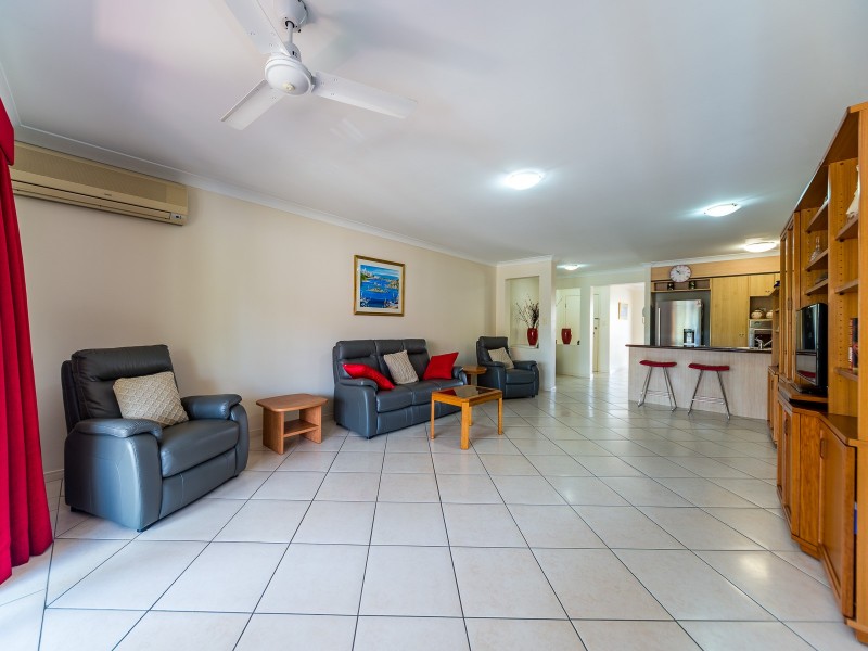 74/88-98 Limetree Parade, Runaway Bay QLD 4216