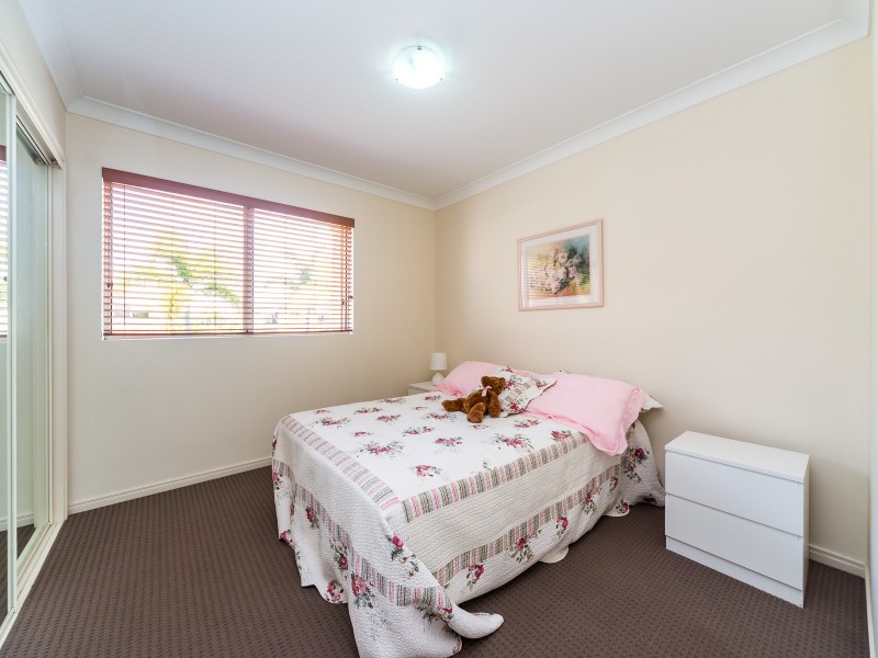 74/88-98 Limetree Parade, Runaway Bay QLD 4216
