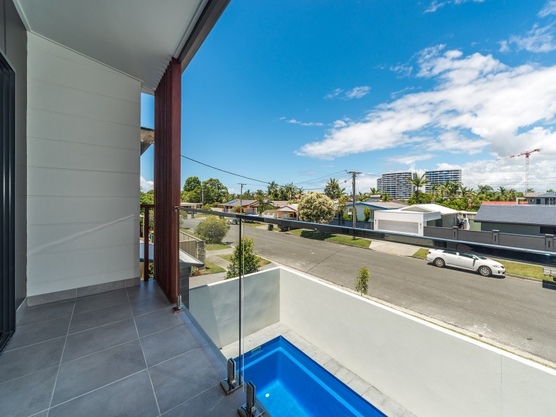 2 Mulkarra Street, Biggera Waters QLD 4216