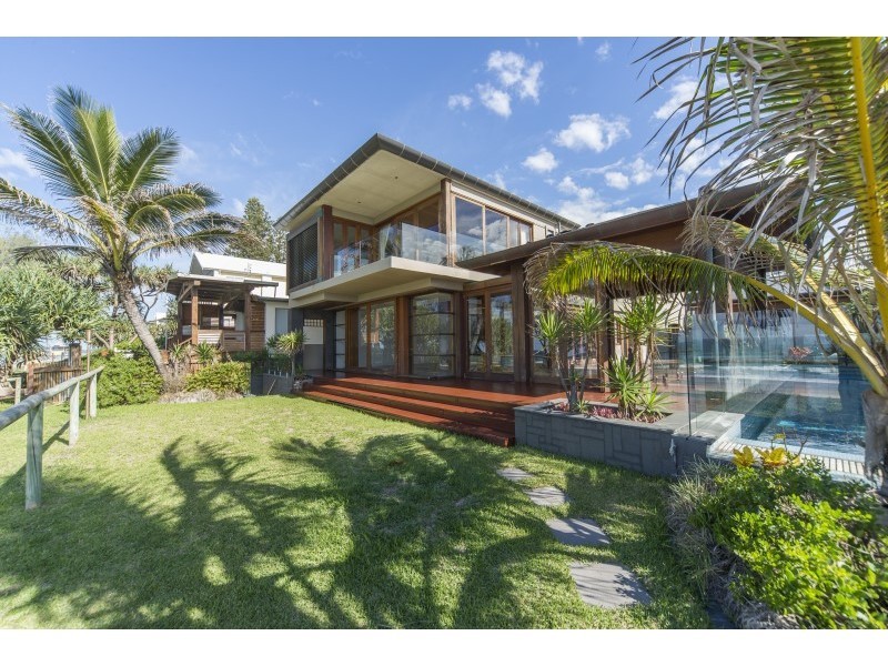 103-105 Hedges Avenue, Mermaid Beach QLD 4218