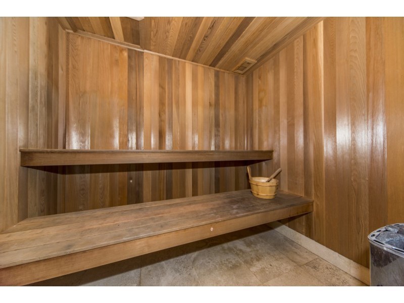 103-105 Hedges Avenue, Mermaid Beach QLD 4218