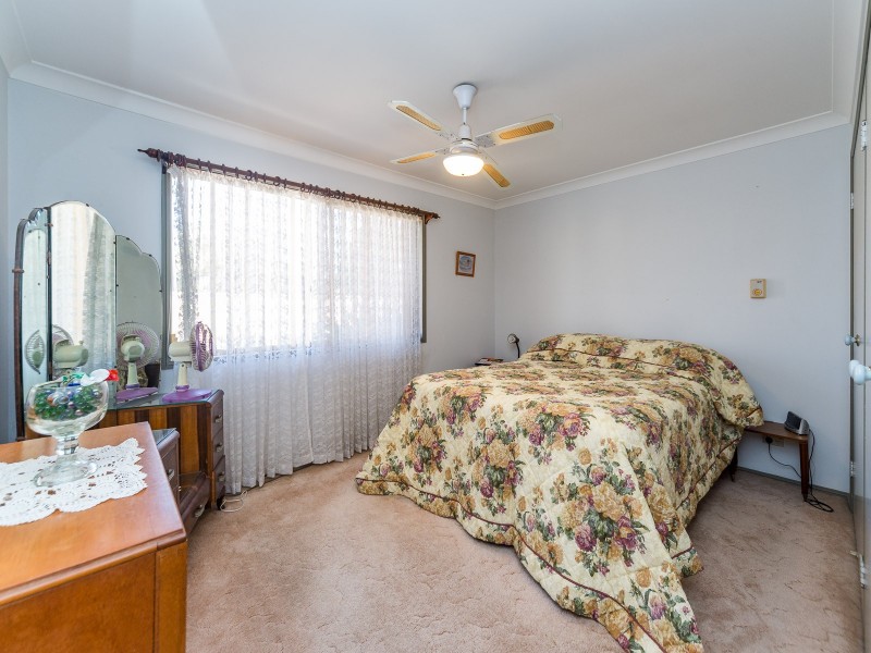1/132 Whiting Street, Labrador QLD 4215