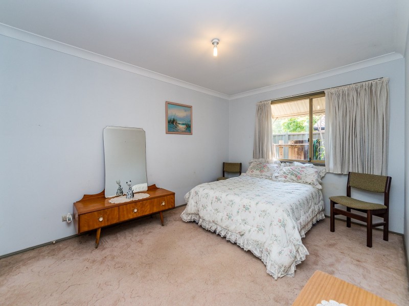 1/132 Whiting Street, Labrador QLD 4215