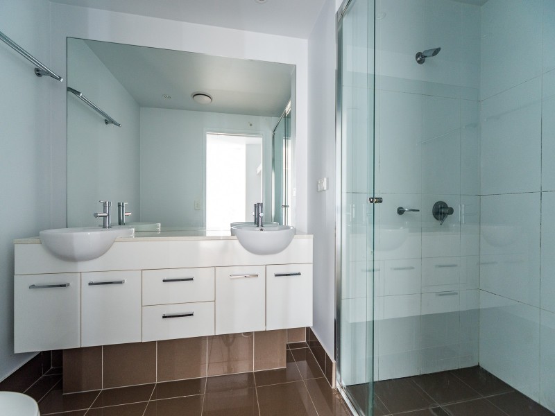 301/41 Harbour Town Drive, Biggera Waters QLD 4216