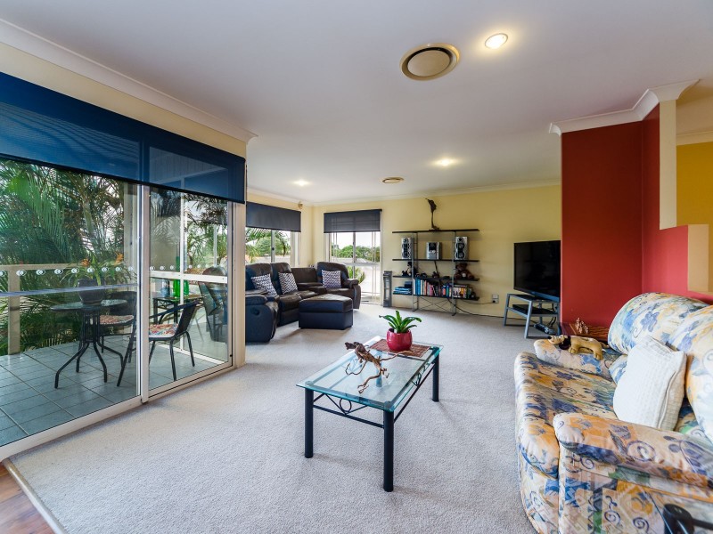 32 Monterey Keys Drive, Helensvale QLD 4212