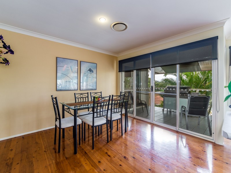 32 Monterey Keys Drive, Helensvale QLD 4212