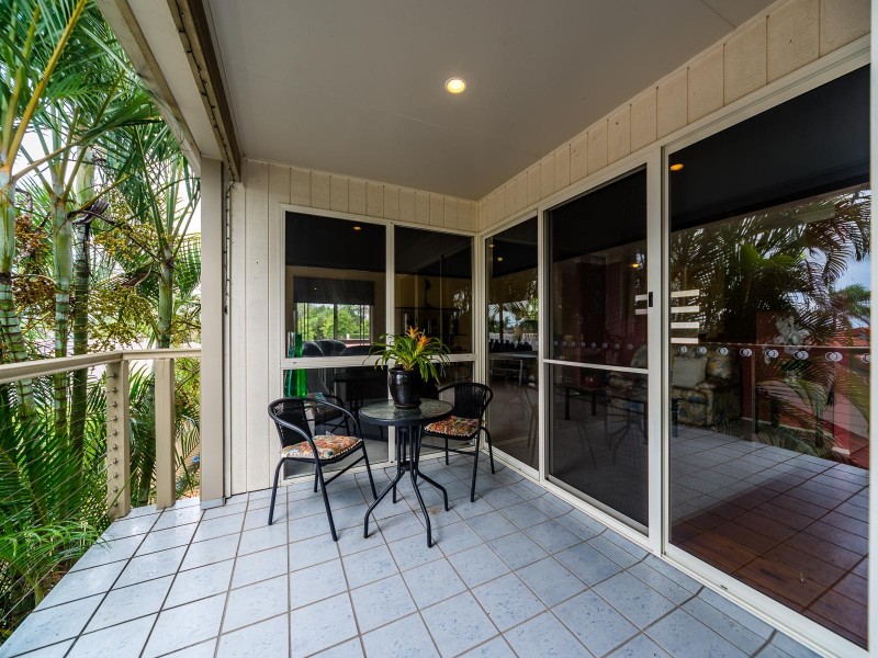 32 Monterey Keys Drive, Helensvale QLD 4212