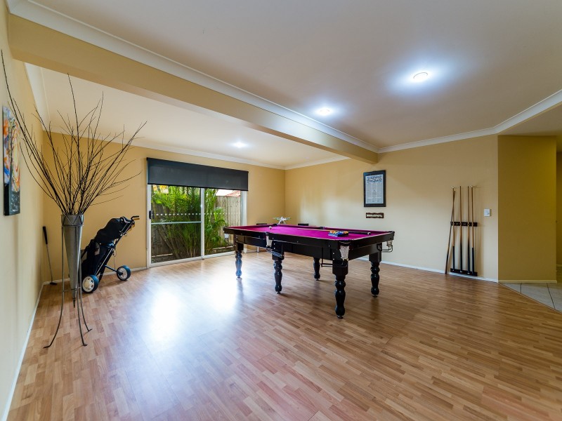 32 Monterey Keys Drive, Helensvale QLD 4212