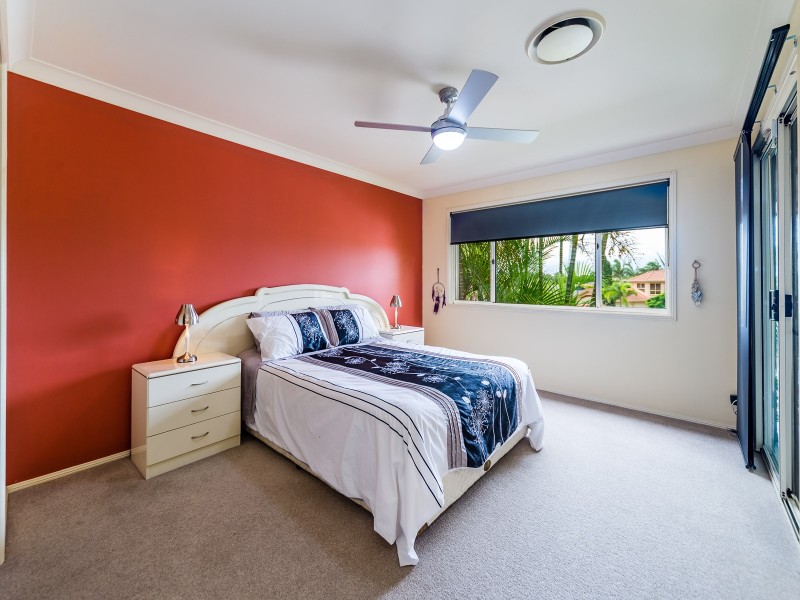 32 Monterey Keys Drive, Helensvale QLD 4212