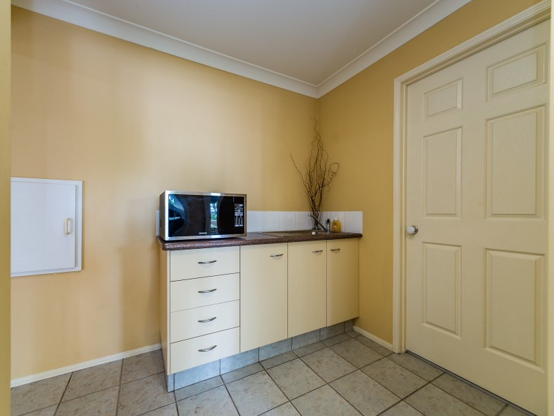 32 Monterey Keys Drive, Helensvale QLD 4212