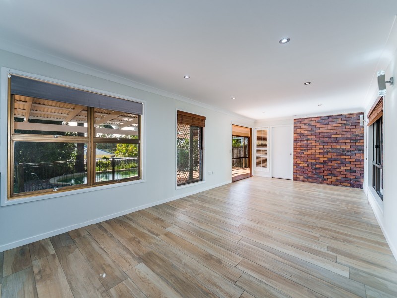 26 Buliti Street, Hope Island QLD 4212