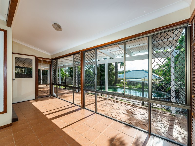 26 Buliti Street, Hope Island QLD 4212