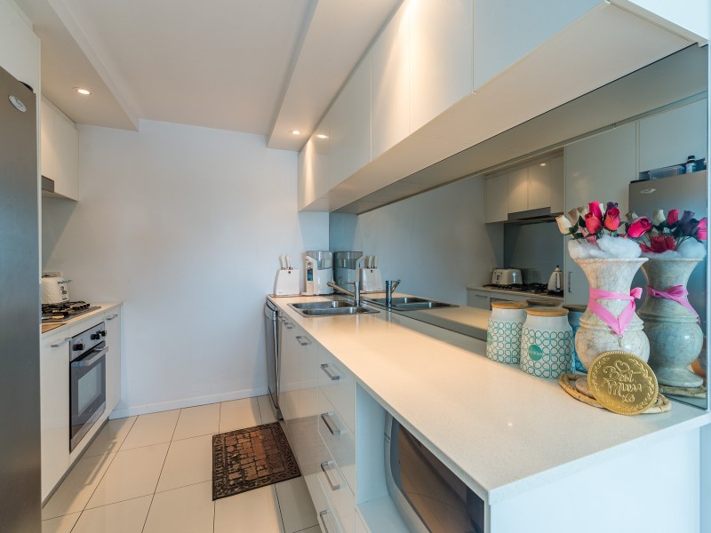 511/41 Harbour Town Drive, Biggera Waters QLD 4216