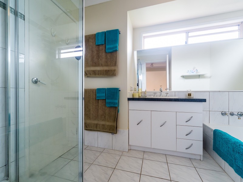 5/284 Oxley Drive, Coombabah QLD 4216