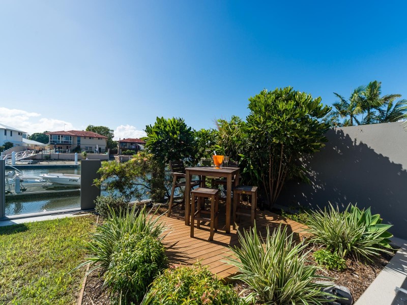 5 Drysdale Place, Paradise Point QLD 4216