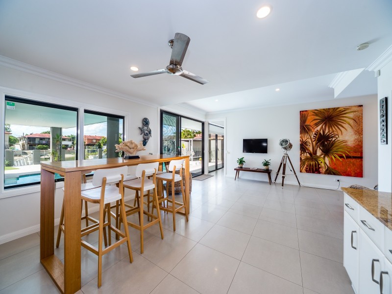 5 Drysdale Place, Paradise Point QLD 4216