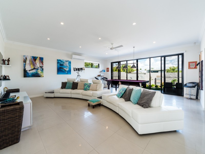 5 Drysdale Place, Paradise Point QLD 4216