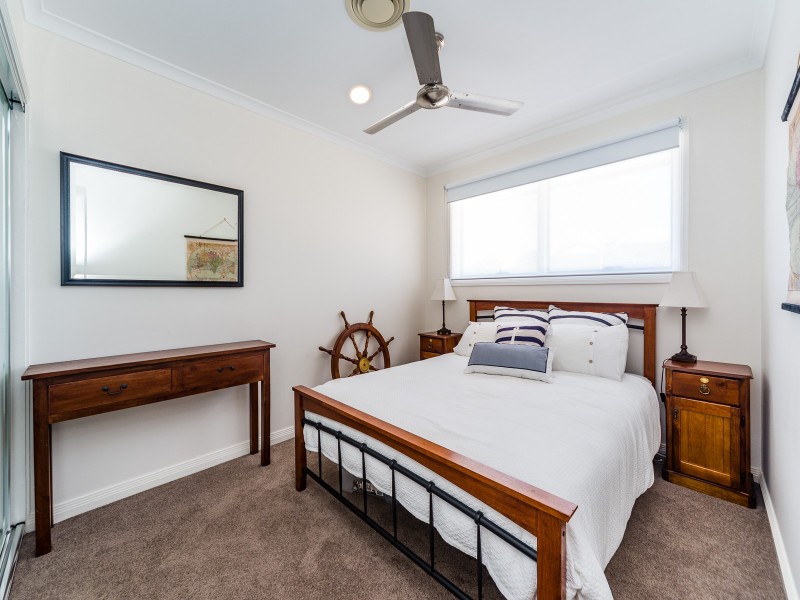 5 Drysdale Place, Paradise Point QLD 4216