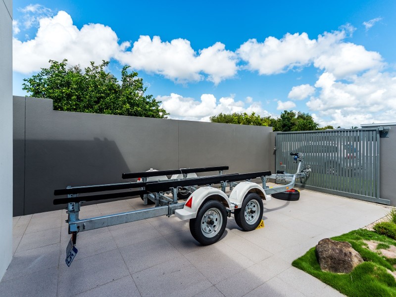 5 Drysdale Place, Paradise Point QLD 4216
