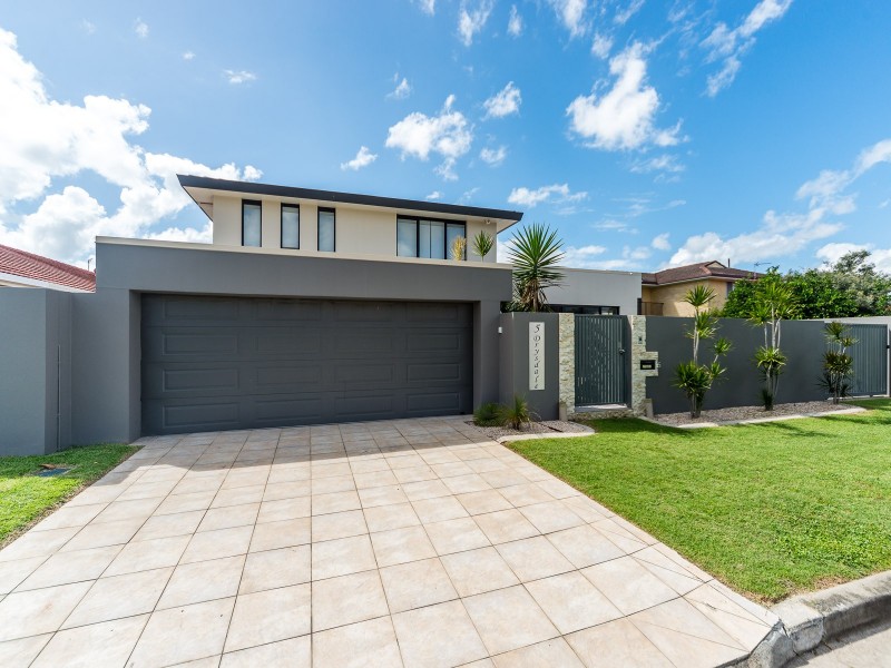 5 Drysdale Place, Paradise Point QLD 4216