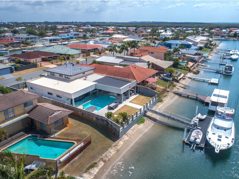 5 Drysdale Place, Paradise Point QLD 4216