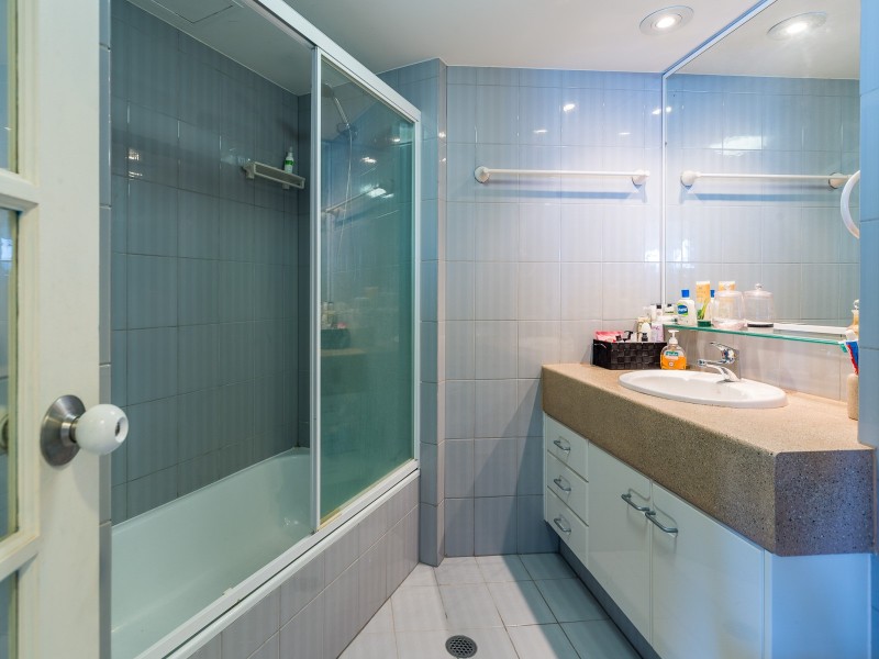 66/21 Bayview Street, Runaway Bay QLD 4216