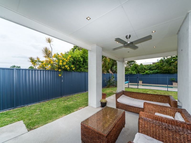 54 Howard Street, Runaway Bay QLD 4216