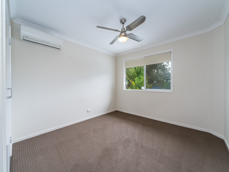 54 Howard Street, Runaway Bay QLD 4216