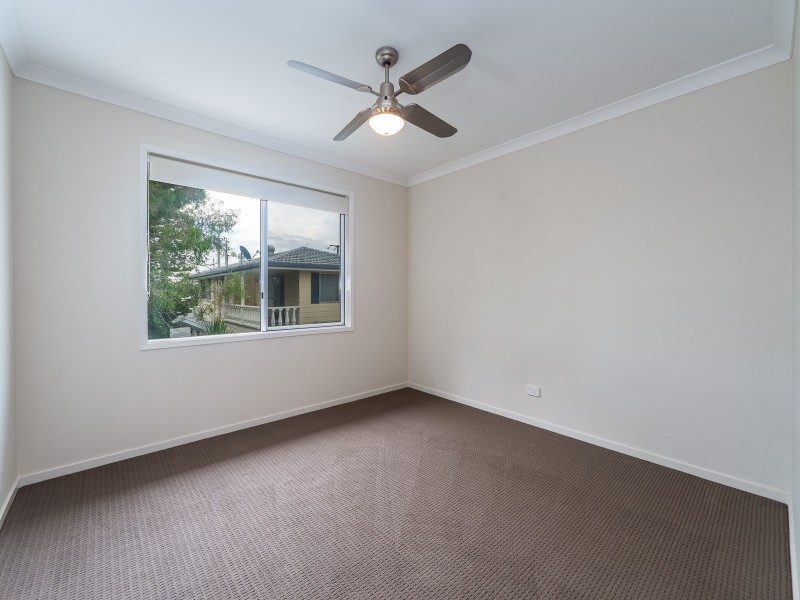 54 Howard Street, Runaway Bay QLD 4216