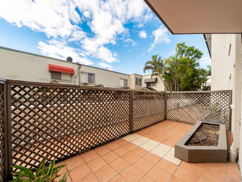 9/75 Bayview Street, Runaway Bay QLD 4216