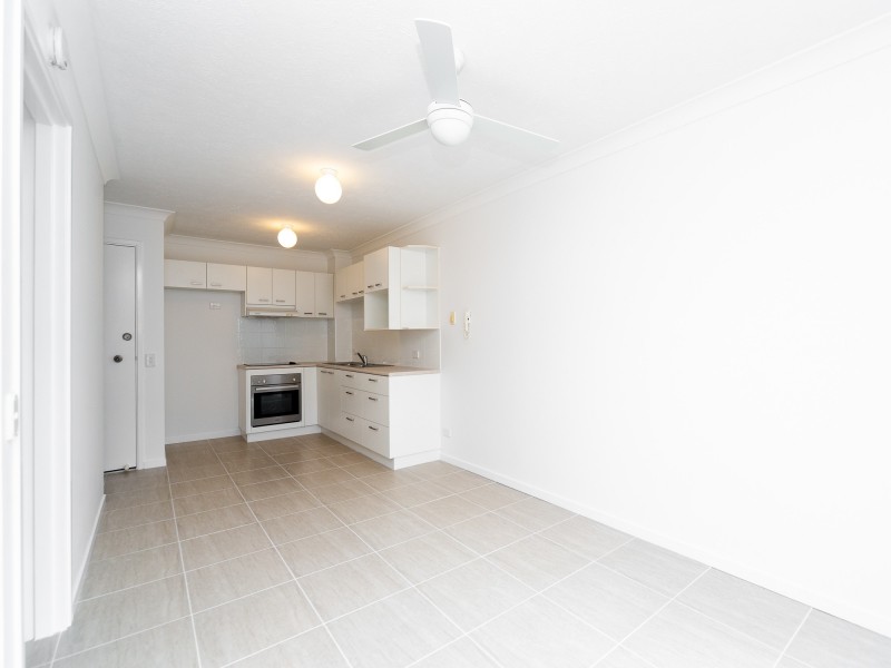9/75 Bayview Street, Runaway Bay QLD 4216