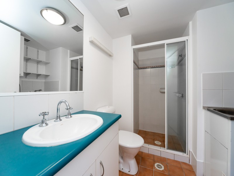 9/75 Bayview Street, Runaway Bay QLD 4216