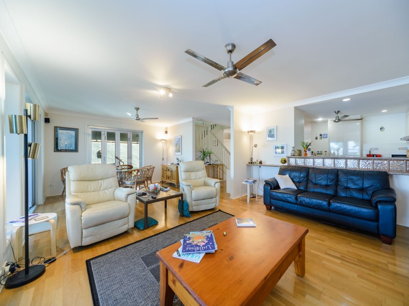 2/8 Markham Avenue, Runaway Bay QLD 4216