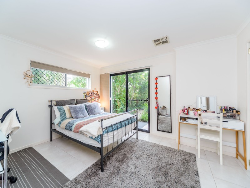 9 Dobell Avenue, Paradise Point QLD 4216
