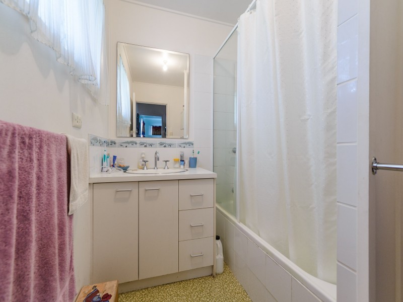 16 Mungera Street, Biggera Waters QLD 4216