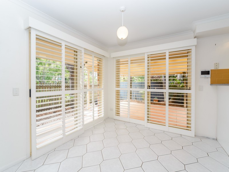 1/402 Pine Ridge Road, Coombabah QLD 4216