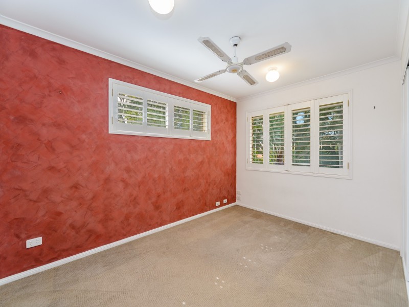 1/402 Pine Ridge Road, Coombabah QLD 4216
