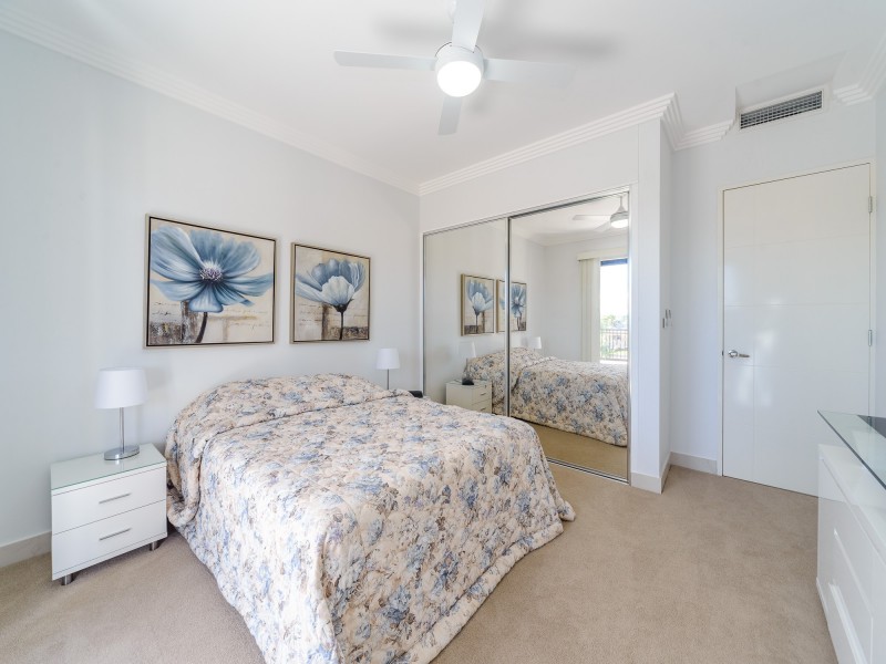 7 Wau Avenue, Runaway Bay QLD 4216