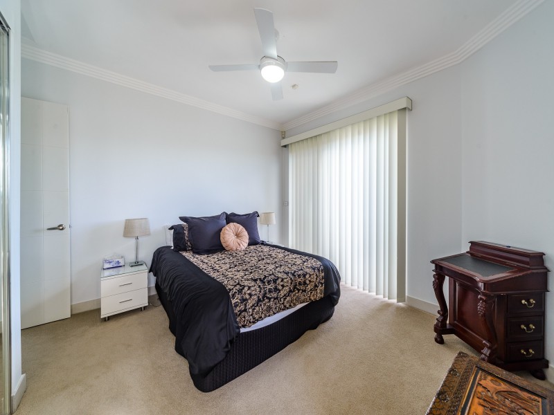7 Wau Avenue, Runaway Bay QLD 4216