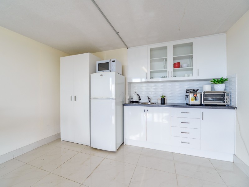 7 Wau Avenue, Runaway Bay QLD 4216