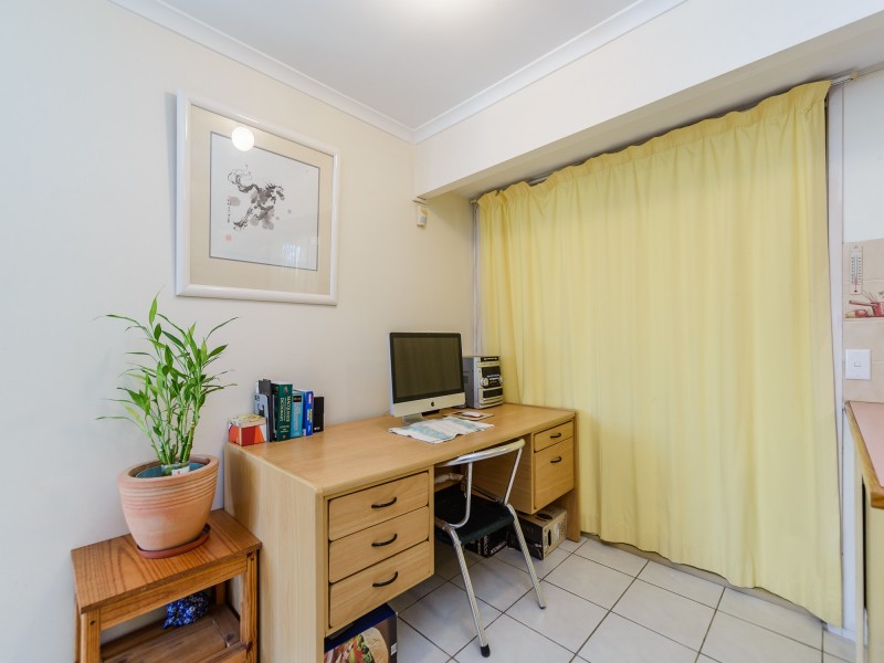 2/32 McMillan Street, Labrador QLD 4215