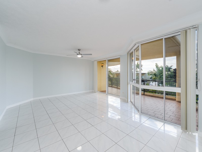 33/41A Broadwater Street, Runaway Bay QLD 4216