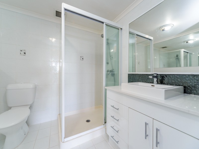 33/41A Broadwater Street, Runaway Bay QLD 4216