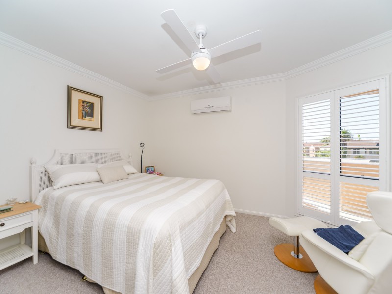 10/47 Bayview Street, Runaway Bay QLD 4216