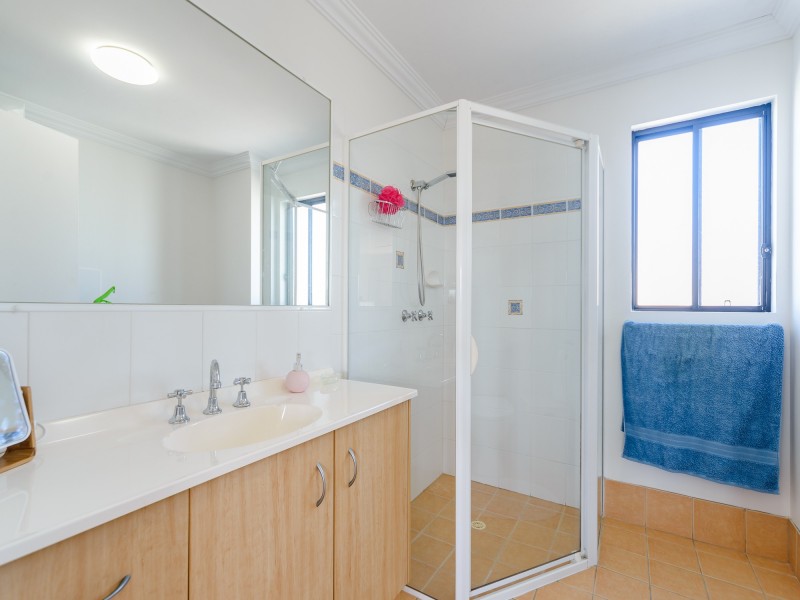 10/47 Bayview Street, Runaway Bay QLD 4216