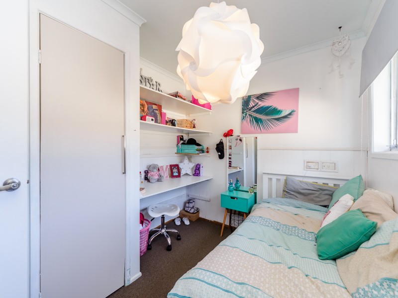 30 Barnard Street, Biggera Waters QLD 4216