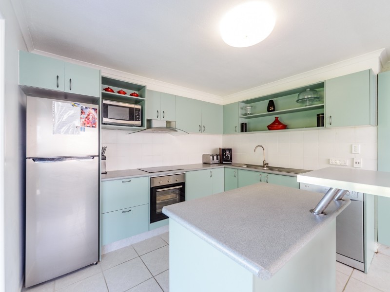 30 Barnard Street, Biggera Waters QLD 4216