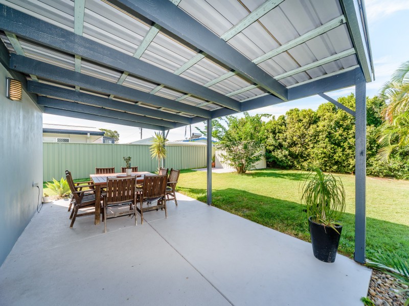30 Barnard Street, Biggera Waters QLD 4216