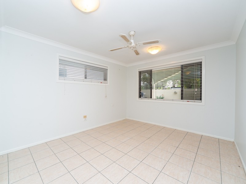 7 Margaroola Avenue, Biggera Waters QLD 4216